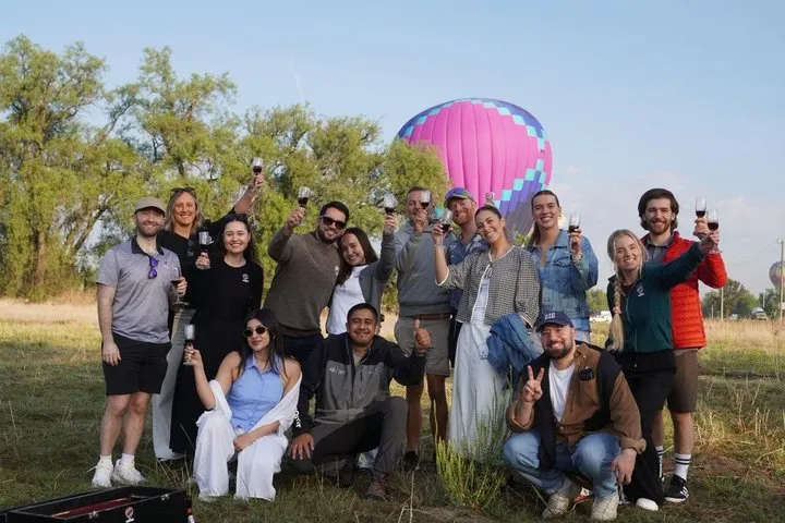 Balloon flight over Teotihuacan