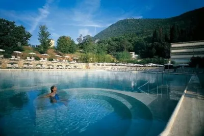 3 Days Private Florence Spa Wellness and Caves Experience