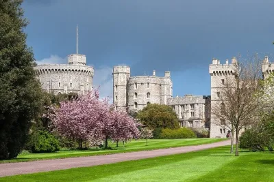 Private Sightseeing to Windsor, Bath & Stonehenge