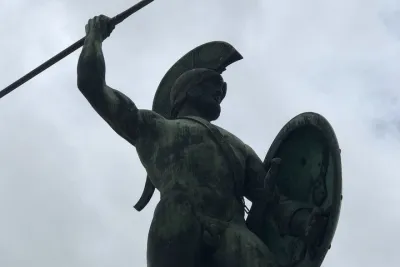 Full-day: Last Stand 300 Spartans with Winery tour