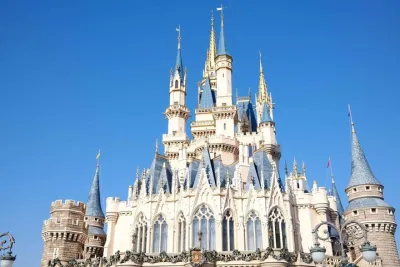 Tokyo Disneyland & Disneysea same-day 2-Park Ticket with Transfer