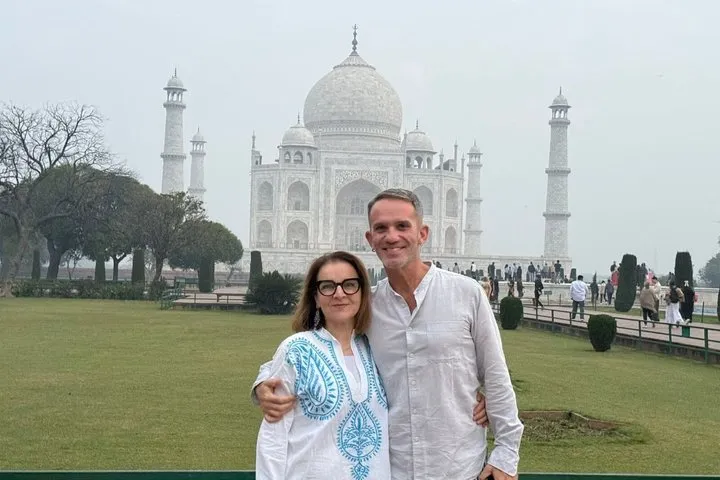 From Delhi: 4-Day Private Golden Triangle Tour with Taj Sunrise