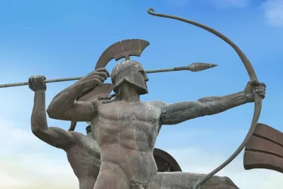 Half-day Tour: Salamis naval battle with military expert