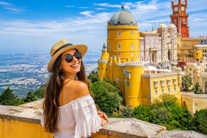 Sintra, Pena Palace & Cascais Premium Private Tour from Lisbon