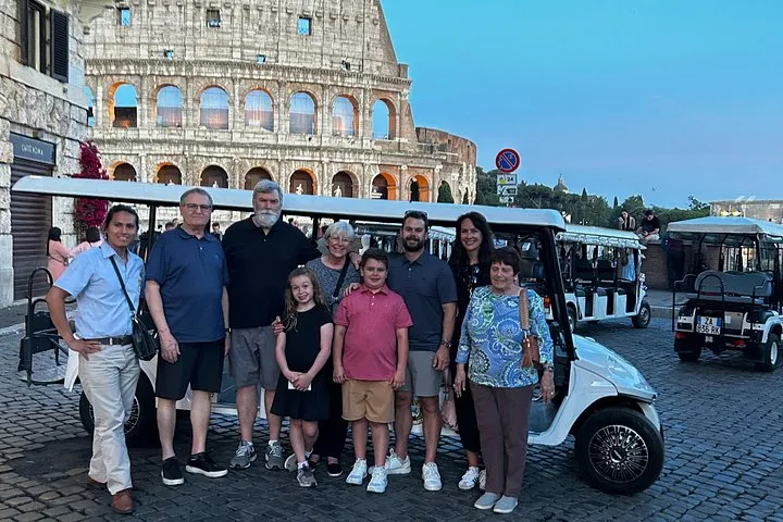 Rome: Fun Private & Group Tour in Golf Cart 1.5 hours