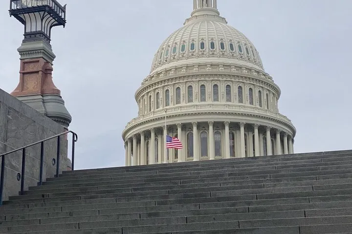 Skip the Line National Archives and Capitol Hill Tour