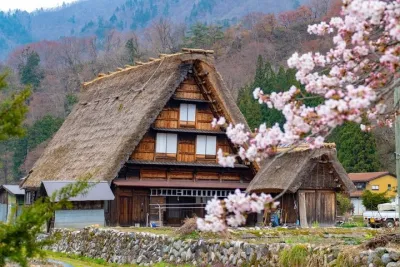 Shirakawago & Kanazawa from Tokyo by bullet train