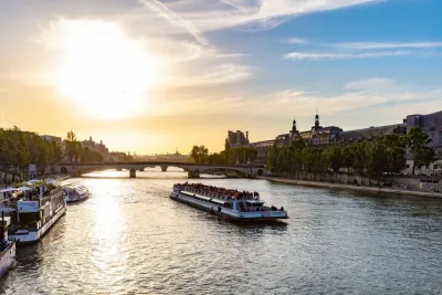 Bateaux Mouches® Sightseeing Cruise on the Seine River in Paris