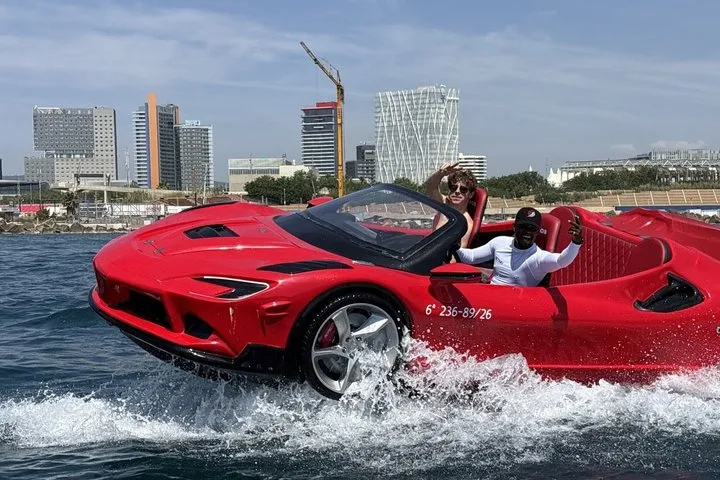 Experience Jetcar 200 hp for 60 min : Drinks and Bluetooth Music