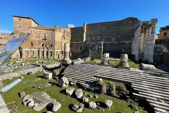 Rome's Iconic Landmarks and Hidden Gems Walking Tour