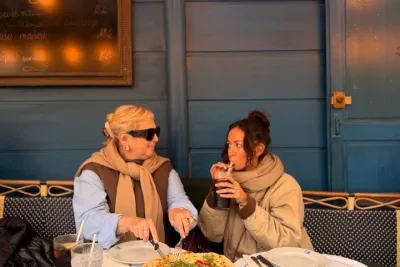 Montmartre Walking Paris Bohemian with Croissant Tasting