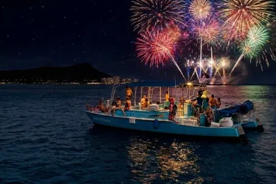 Waikiki Friday Night Fireworks Cruise