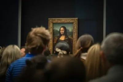 Paris Louvre Museum Semi Private Guided Tour with Tickets