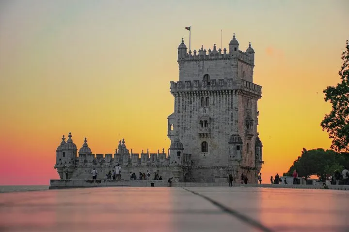 7 Hills and Belem E-Bike Lisbon Adventure