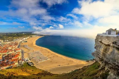 Private Transfer from Lisbon airport to Porto with stops