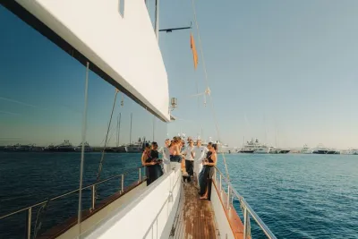 Athens 4-Island Cruise: Agistri, Aegina, Metopi, Salamina & Lunch