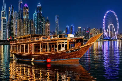 Dubai Marina Cruise Dinner with Entertainment Show
