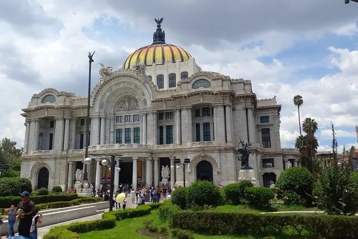 Discover the history of Mexico City