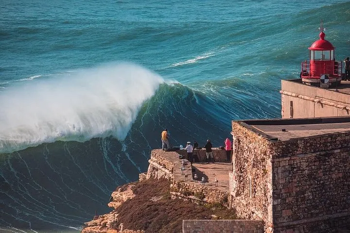 From Lisbon: Nazaré Private Day Trip – Big Wave Surf