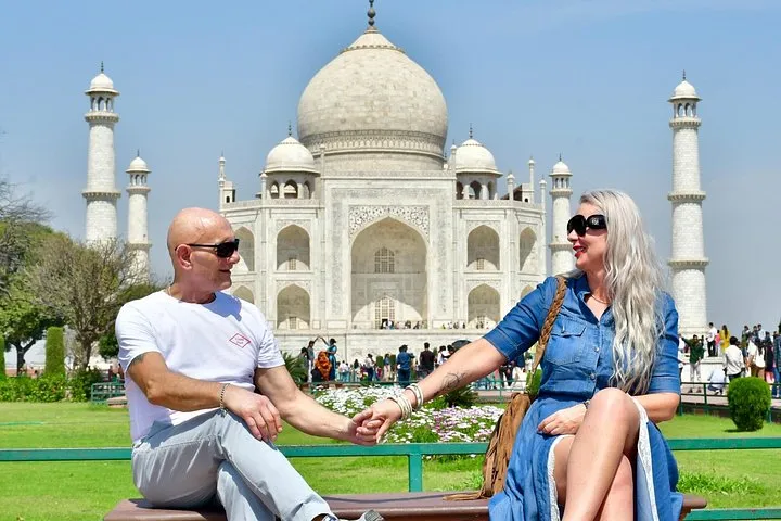 5-Days Luxury Golden Triangle Tour to Agra and Jaipur From Delhi