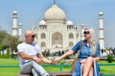 5-Days Luxury Golden Triangle Tour to Agra and Jaipur From Delhi