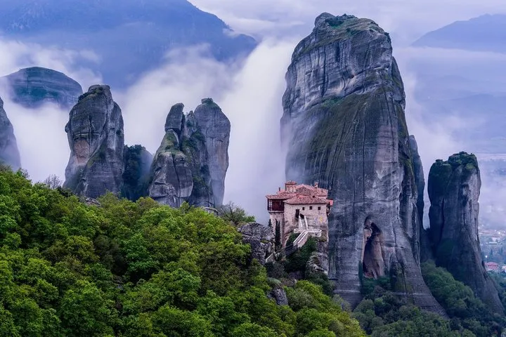 Athens: Meteora Monasteries Tour, Caves, Beachfront Stops & Lunch