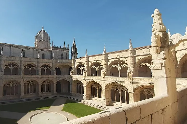 Skip-The-Line Heritage Guided Tour of Belém