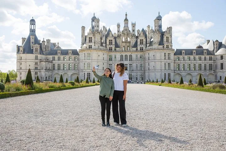 Loire Valley Castles Day Trip with Audio Guided Option from Paris
