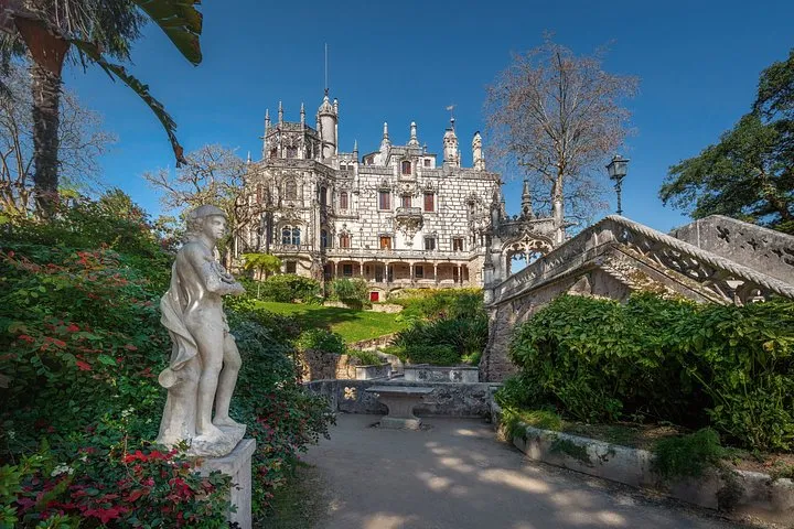 Premium Small Group: Sintra, Pena, Regaleira and Cabo da Roca