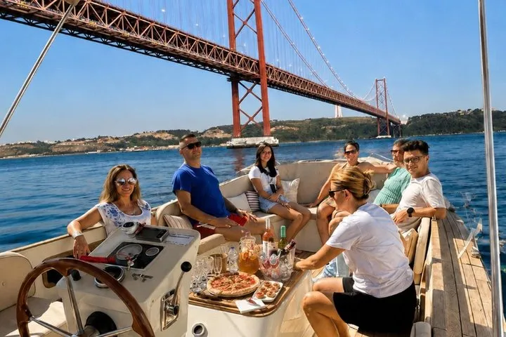 Lisbon Premium Relax on a Cozy Boat with Drinks & Snacks