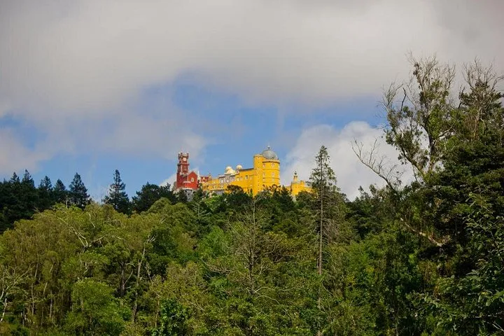 Private Sightseeing Tour Lisbon, Belem, Sintra and Cascais