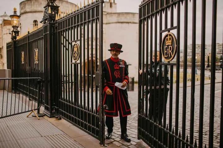 Private Tower of London Tour at Crown Jewels Access