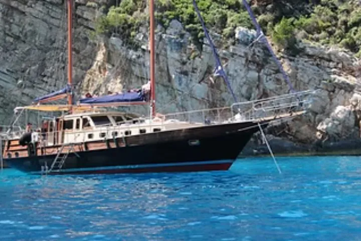 Athens,An Unforgettable day cruise,Boat experience