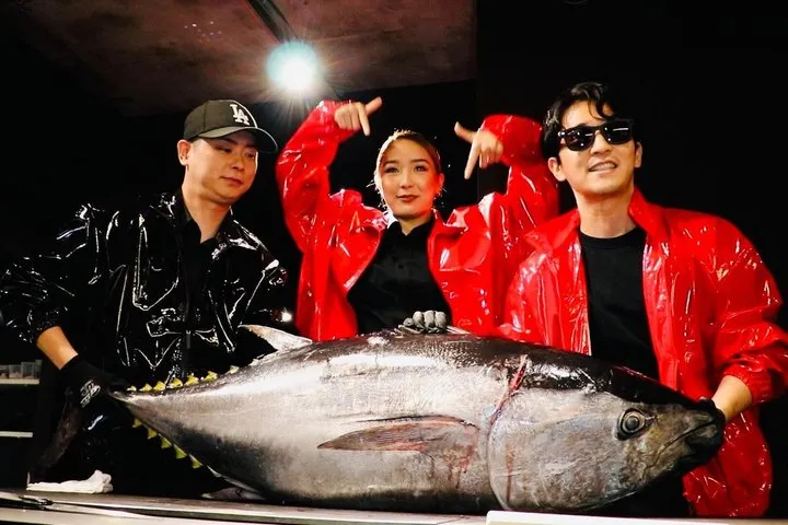Tokyo: Tuna Cutting Show with Unlimited Sushi & Drinks