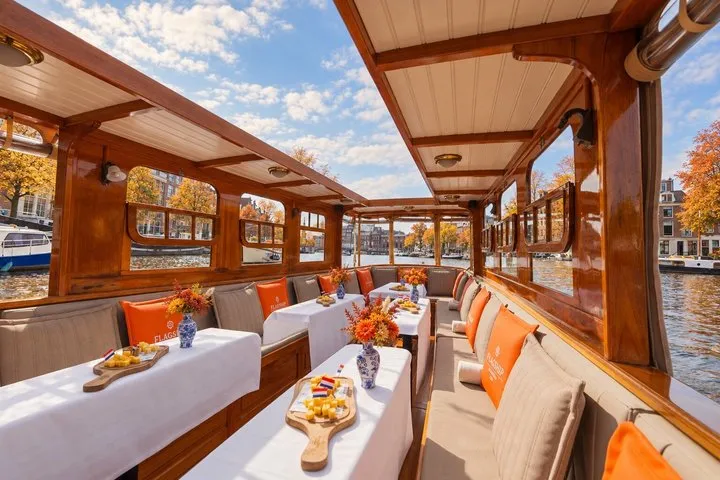 Amsterdam Classic Saloon Boat Cruise with Drinks and Cheese