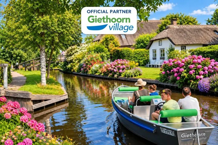 Giethoorn Self Drive Boat Tour from Amsterdam