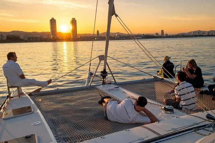 Sunset Catamaran: Tapas, Open Bar, Music & Dinner