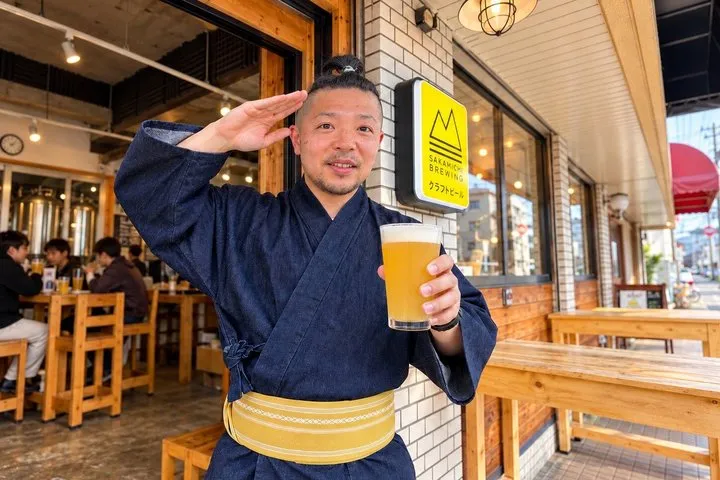Trackside Craft Beer by Train from Tokyo with Ex-JR Conductor
